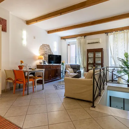 Dimora Arquer - Old Town Apartment
